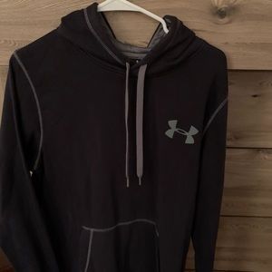 Under Armour Men’s black hoodie fleece, Medium